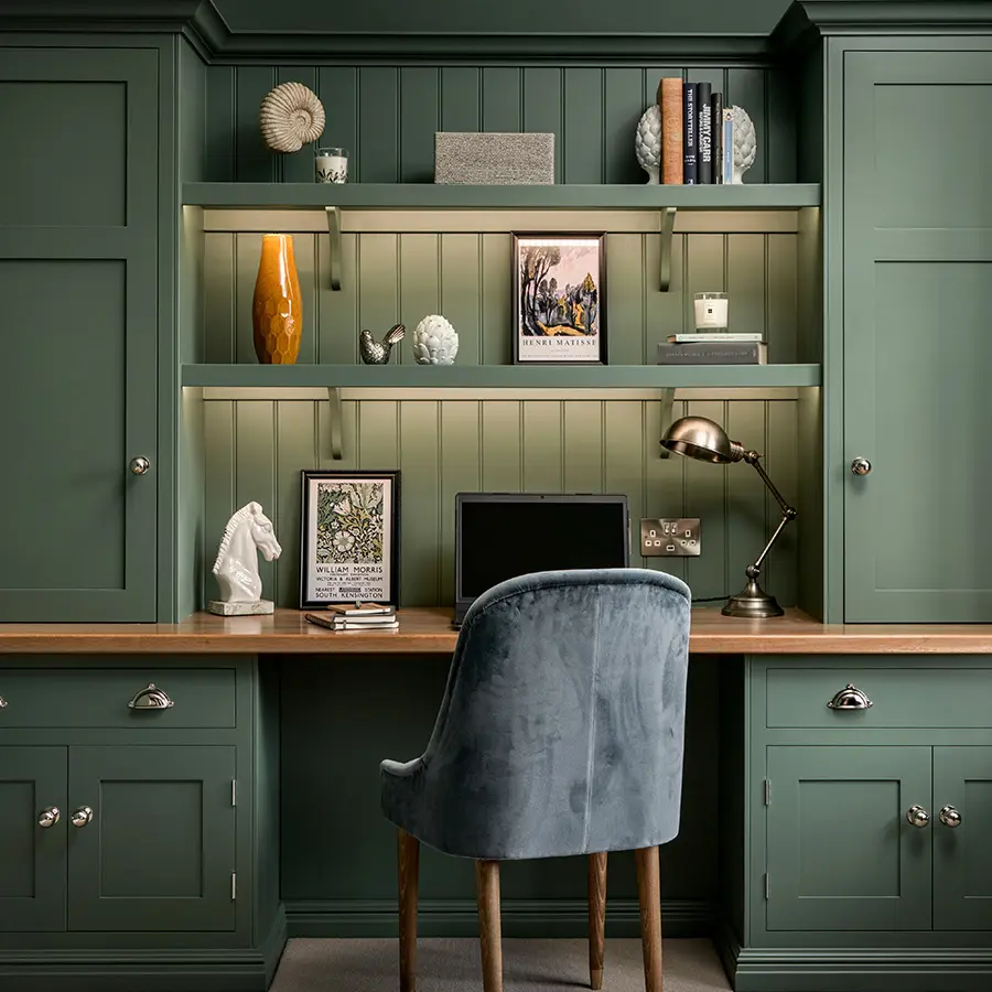 Bespoke Shaker office